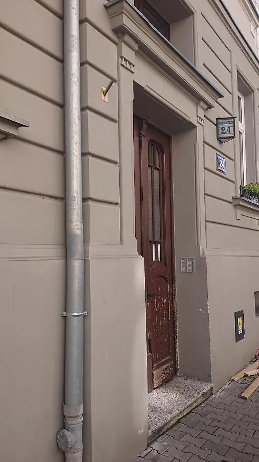 Cosy Apartment contacts